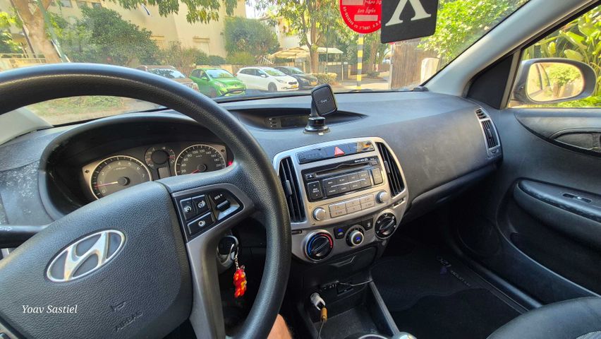 יונדאי i20