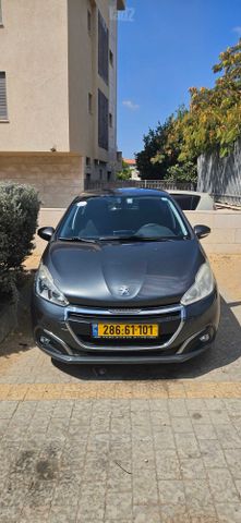 פיג'ו 208