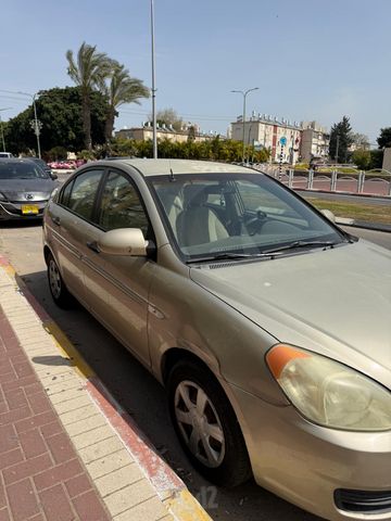 יונדאי אקסנט i25