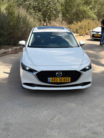 מאזדה 3