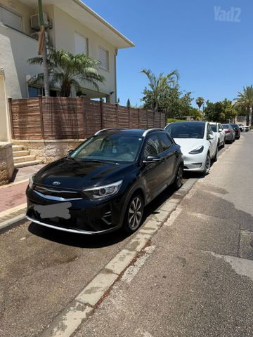מודעת רכב קיה סטוניק