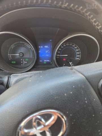 מודעת רכב טויוטה אוריס