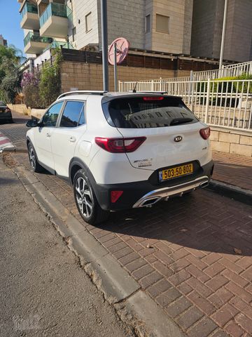 קיה סטוניק
