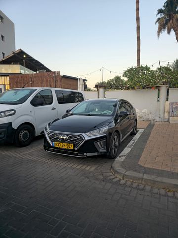 יונדאי איוניק