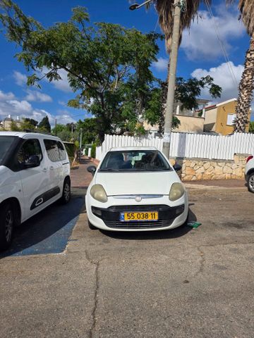 מודעת רכב פיאט פונטו