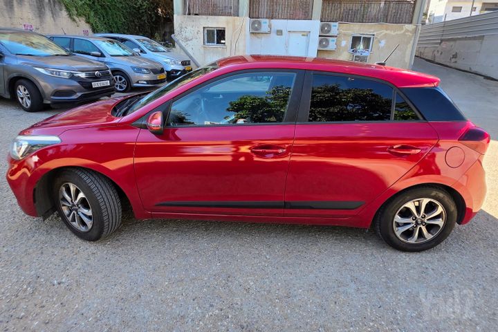 יונדאי i20