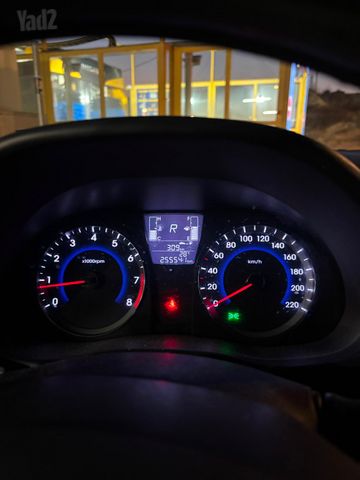 יונדאי אקסנט i25
