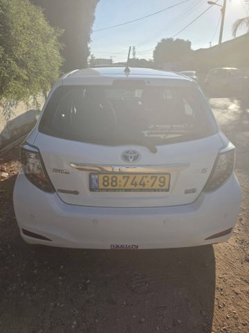 מודעת רכב טויוטה יאריס
