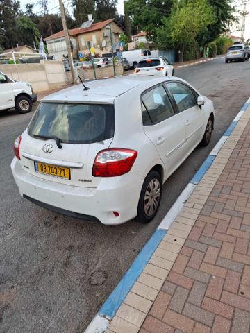 טויוטה אוריס