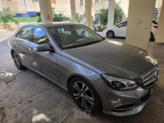 מודעת רכב מרצדס-בנץ E-class