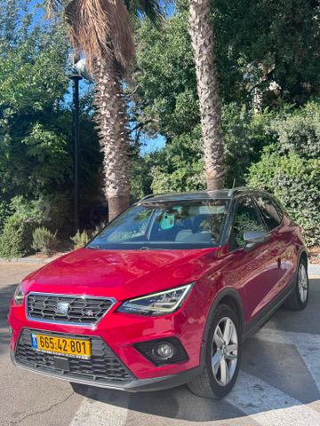סיאט ארונה