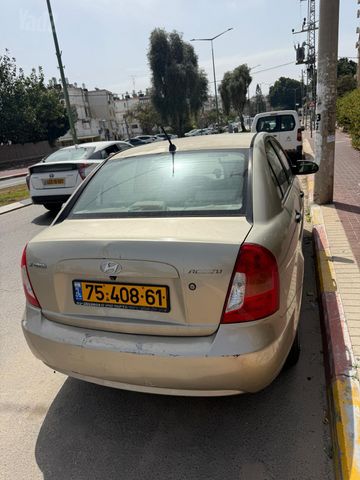 יונדאי אקסנט i25