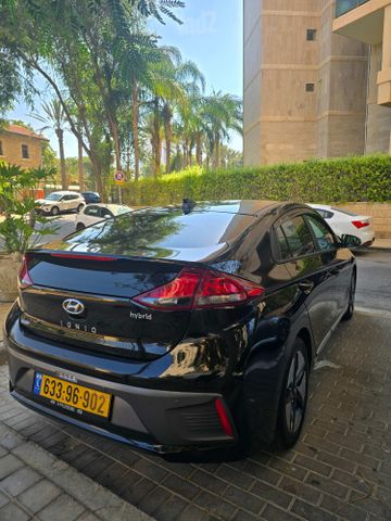 יונדאי איוניק