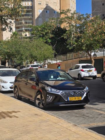 יונדאי איוניק