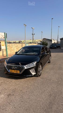 יונדאי איוניק