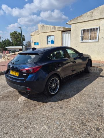 מאזדה 3