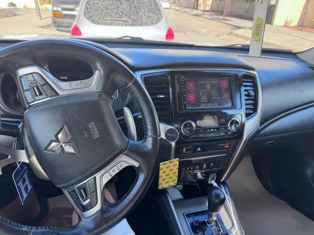 מיצובישי טרייטון / L200