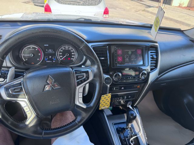מיצובישי טרייטון / L200