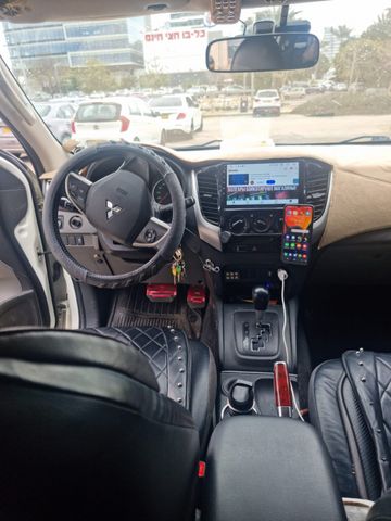 מיצובישי טרייטון / L200