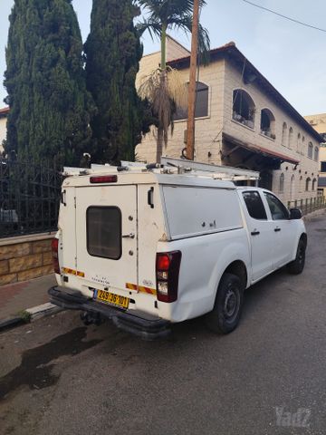 מודעת רכב איסוזו די-מקס