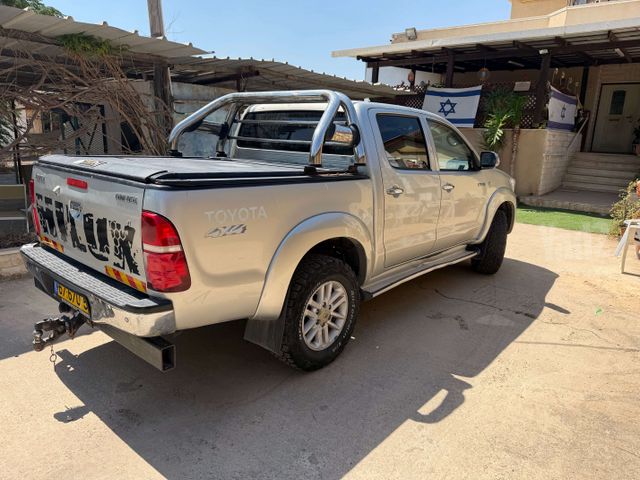 טויוטה היילקס