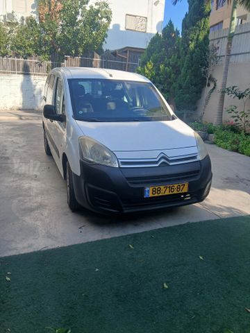 מודעת רכב סיטרואן ברלינגו