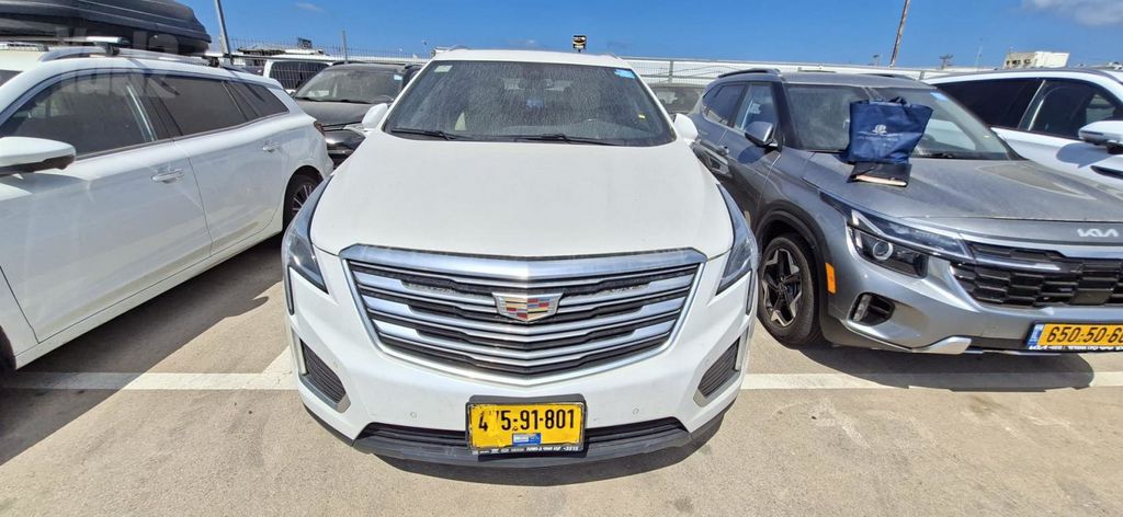 מודעת רכב קאדילק XT5