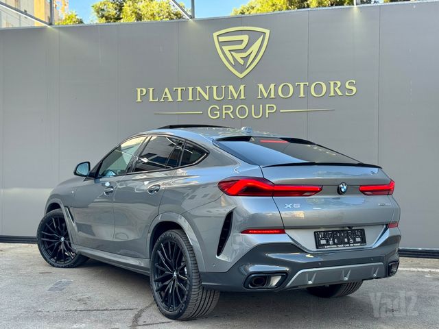 ב מ וו X6