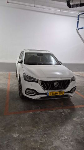 מודעת רכב אם ג'י EHS PHEV