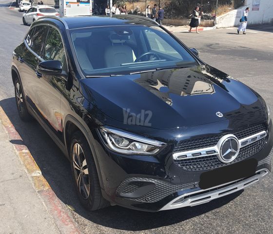 מרצדס-בנץ GLA