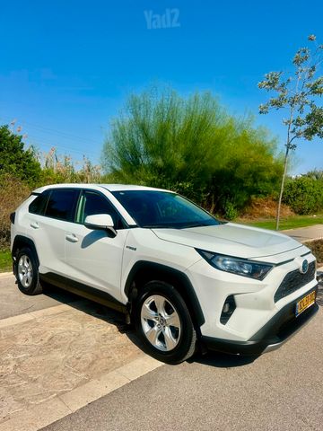 טויוטה RAV4