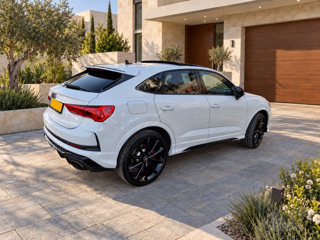 אאודי RS Q3