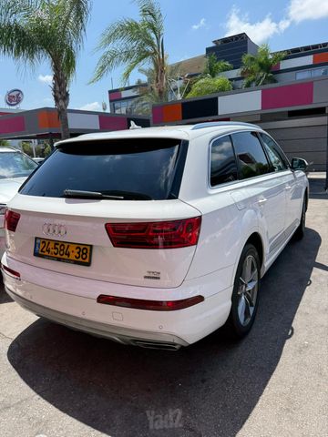 אאודי Q7