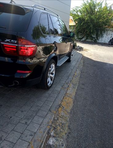 ב מ וו X5