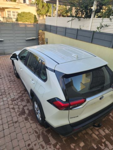 טויוטה RAV4