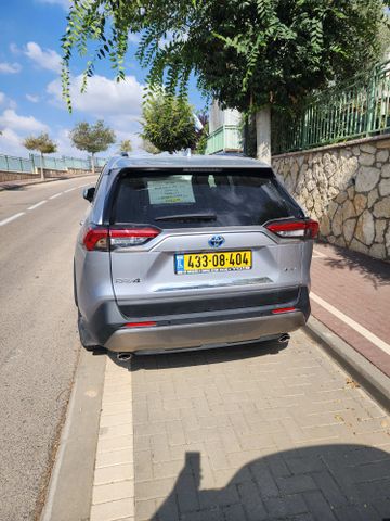 מודעת רכב טויוטה RAV4