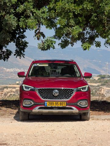 מודעת רכב אם ג'י EHS PHEV