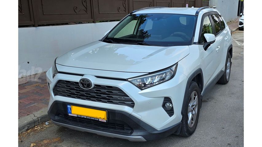 טויוטה RAV4