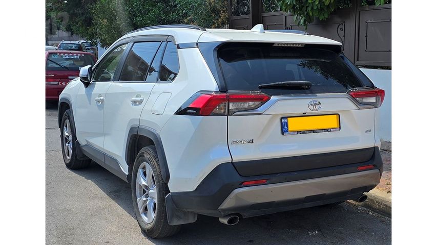 טויוטה RAV4