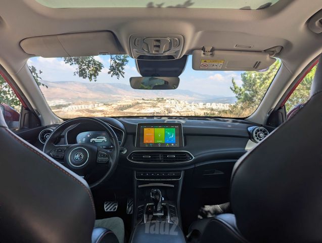 אם ג'י EHS PHEV
