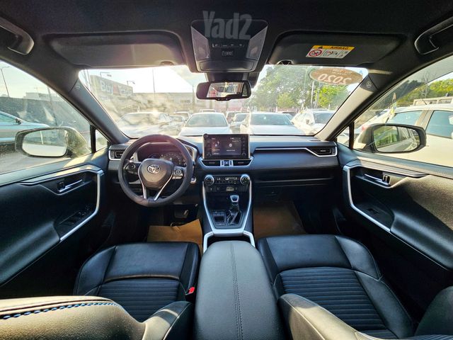 טויוטה RAV4