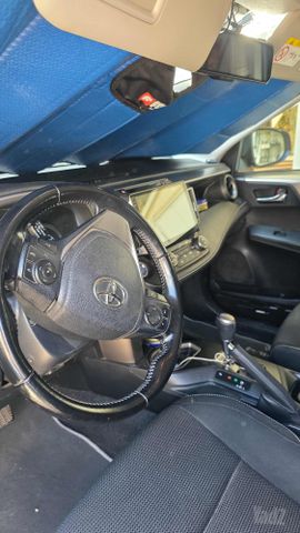 טויוטה RAV4