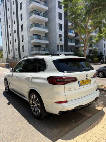 ב מ וו X5