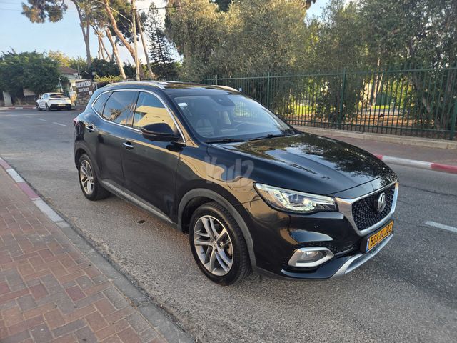 אם ג'י EHS PHEV