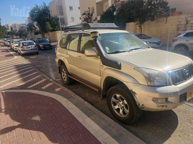 טויוטה לנד קרוזר