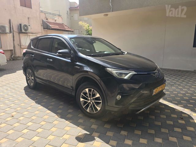 מודעת רכב טויוטה RAV4