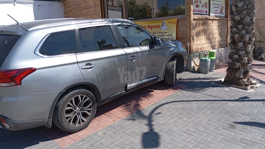 מיצובישי אאוטלנדר