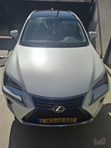 לקסוס NX