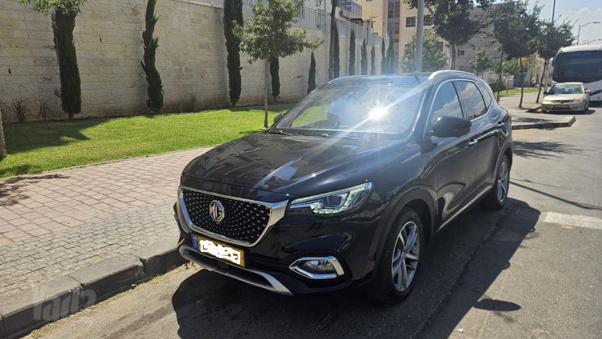מודעת רכב אם ג'י EHS PHEV