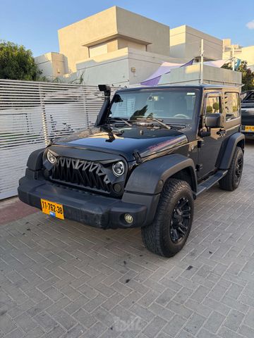 מודעת רכב ג'יפ רנגלר